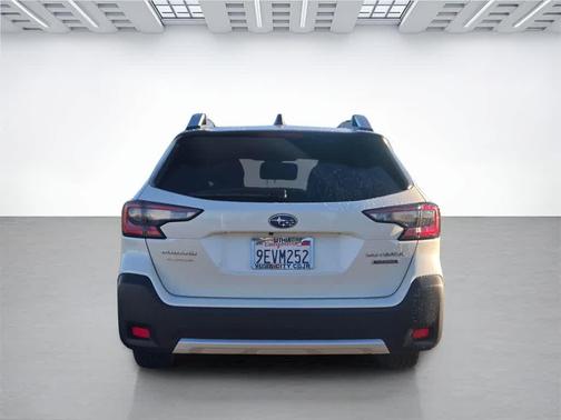 2023 Subaru Outback Touring
