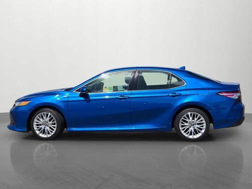 Blue Streak Metallic 2019 Toyota Camry L