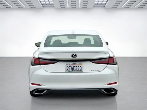 2023 Lexus ES 350 F SPORT Handling