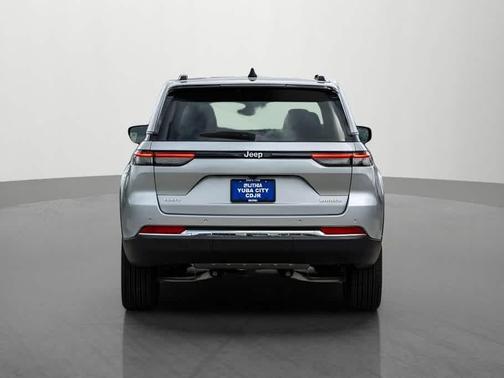 2024 Jeep Grand Cherokee Laredo X