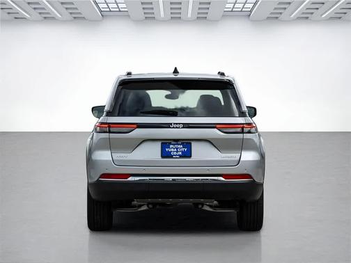 2024 Jeep Grand Cherokee Laredo X