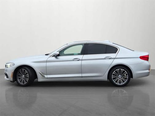 2019 BMW 530 i