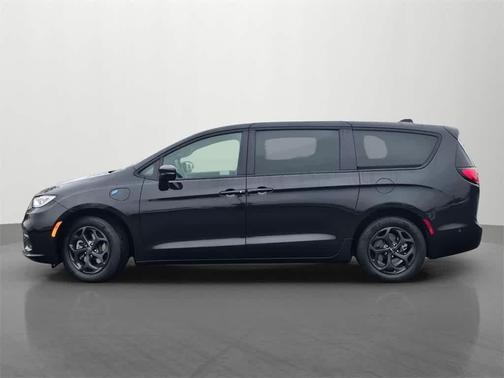 2022 Chrysler Pacifica Hybrid Limited
