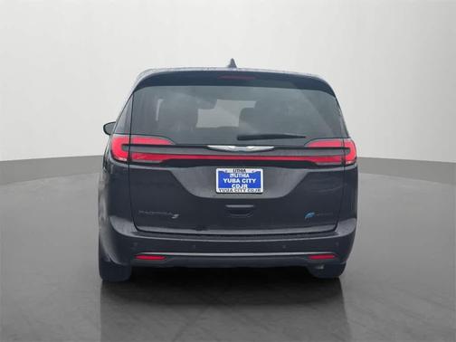 2022 Chrysler Pacifica Hybrid Limited