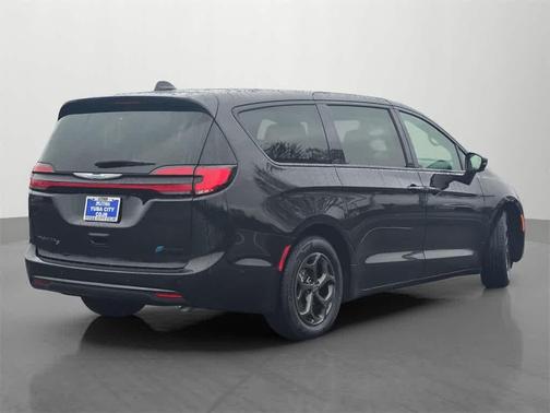 2022 Chrysler Pacifica Hybrid Limited