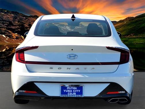 2022 Hyundai SONATA SEL