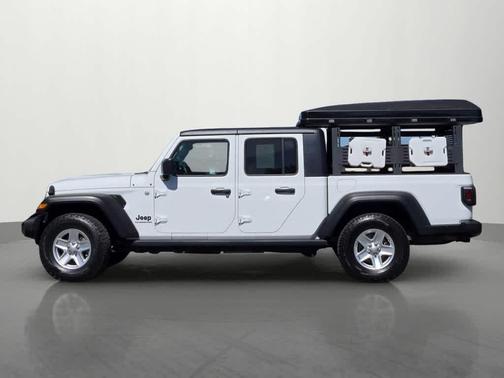 Bright White Clearcoat 2020 Jeep Gladiator Sport
