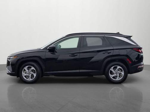 Black Pearl 2024 Hyundai TUCSON SEL