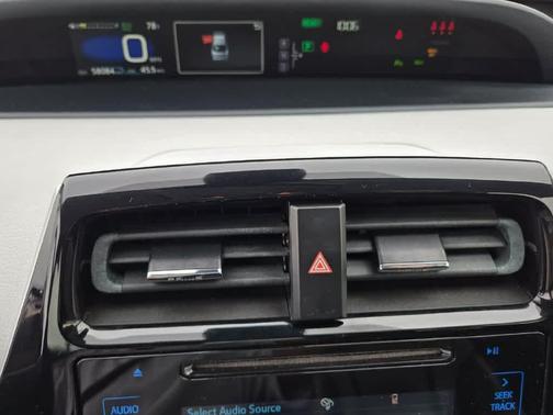 Blue Crush Metallic 2017 Toyota Prius Two