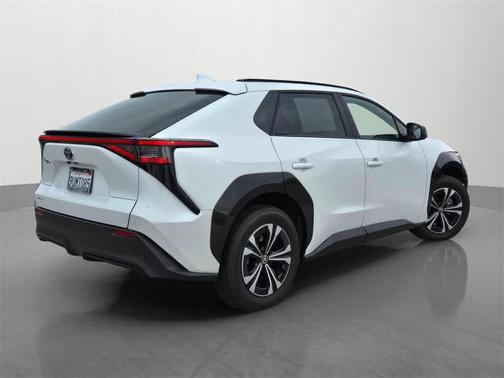 2025 Toyota bZ4X XLE