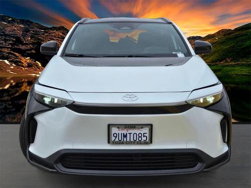2025 Toyota bZ4X XLE