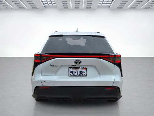 2025 Toyota bZ4X XLE