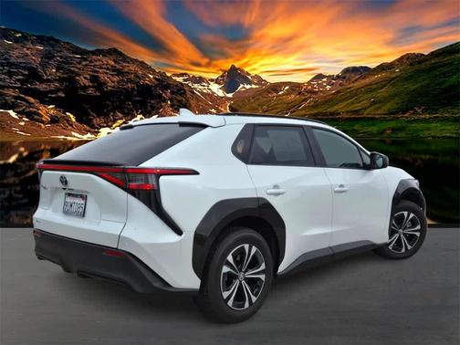 2025 Toyota bZ4X XLE