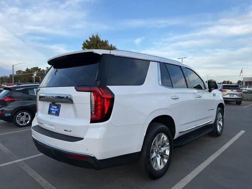 2021 GMC Yukon SLT