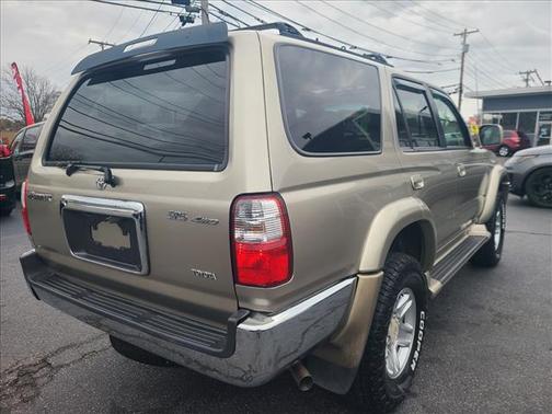2002 Toyota 4Runner SR5