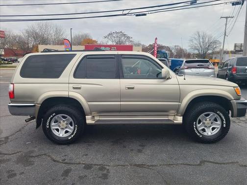 2002 Toyota 4Runner SR5