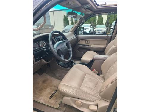 2002 Toyota 4Runner SR5