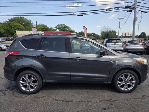 Gray 2015 Ford Escape SE