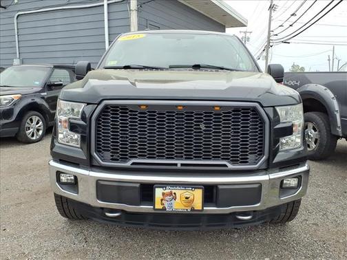 Black 2015 Ford F-150 XLT