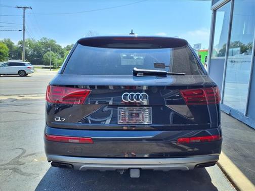 2019 Audi Q7 55 Premium Plus