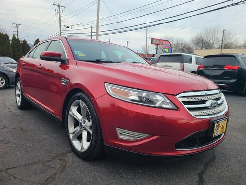 2011 Ford Taurus SHO