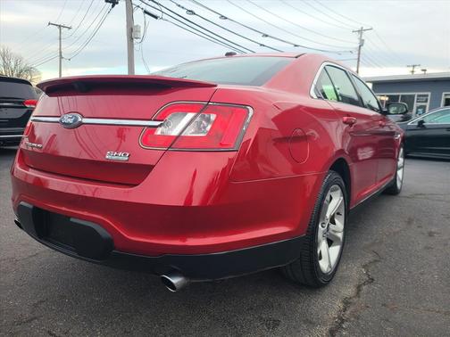 2011 Ford Taurus SHO
