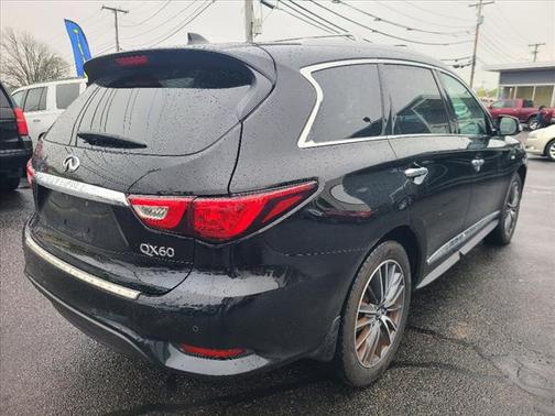 2017 INFINITI QX60 Base