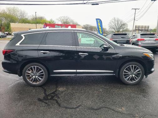 2017 INFINITI QX60 Base