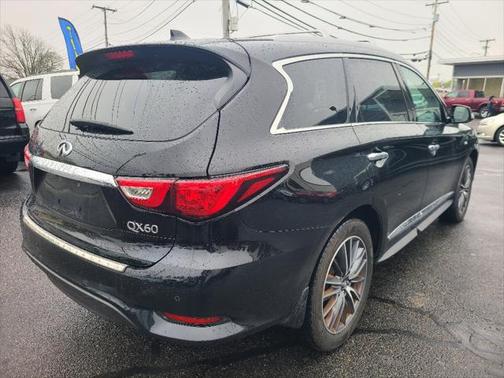 2017 INFINITI QX60 Base