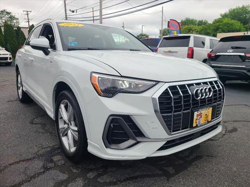2021 Audi Q3 45 S line Premium