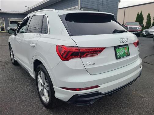 2021 Audi Q3 45 S line Premium
