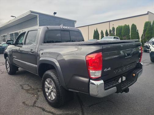 2017 Toyota Tacoma SR5