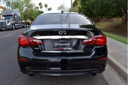2017 INFINITI Q70 3.7X