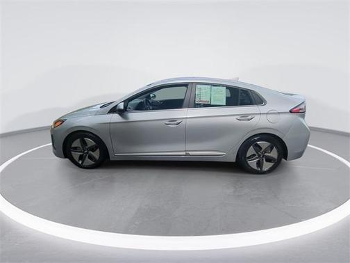 2022 Hyundai IONIQ Hybrid SEL