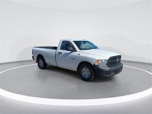 2017 RAM 1500 Tradesman Regular Cab 4x2 8 Box