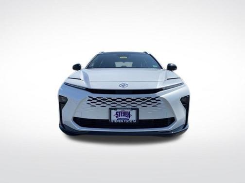 2025 Toyota Crown Signia Limited