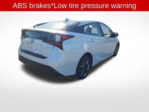 2021 Toyota Prius XLE