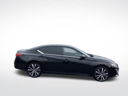 2022 Nissan Altima SR VC-Turbo FWD
