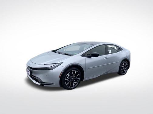 2025 Toyota Prius L