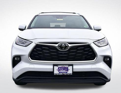 2025 Toyota Highlander Limited