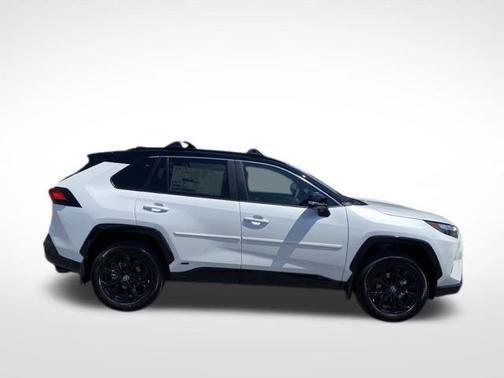 2025 Toyota RAV4 Hybrid SE