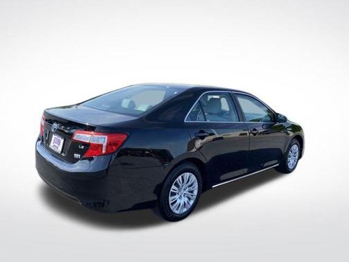 2014 Toyota Camry Hybrid LE