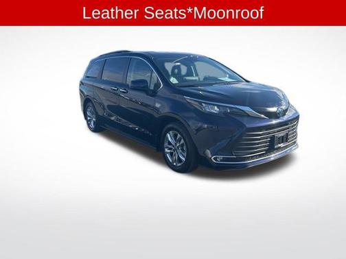 2024 Toyota Sienna XLE