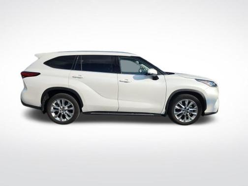 2022 Toyota Highlander Limited