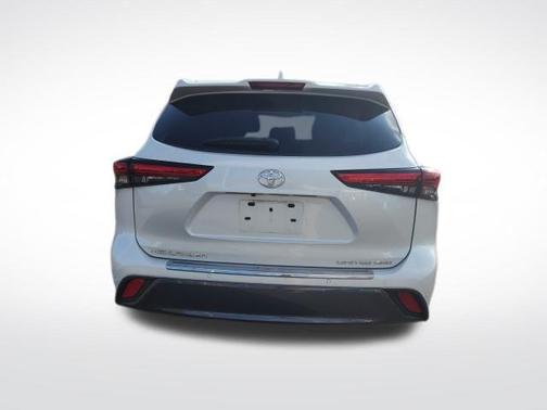 2022 Toyota Highlander Limited