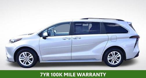 2025 Toyota Sienna XLE