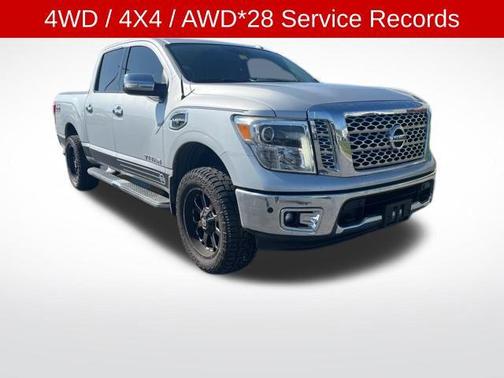 2017 Nissan Titan SL