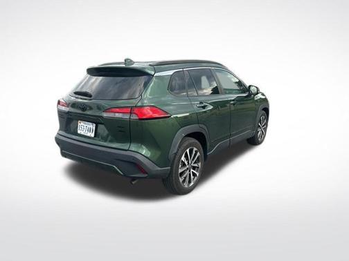 2022 Toyota Corolla Cross XLE