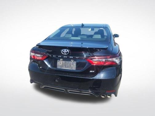 Midnight Black Metallic 2021 Toyota Camry SE