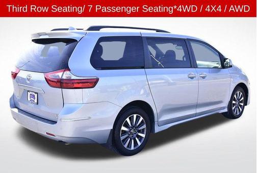 2020 Toyota Sienna XLE